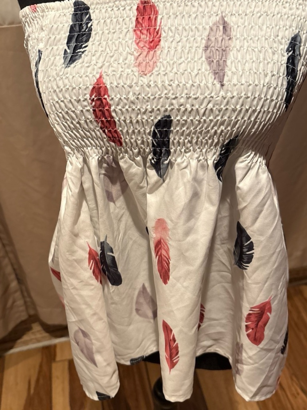 SHEIN White Smocked Feather-Print Tube Top in Red, Navy, Mauve